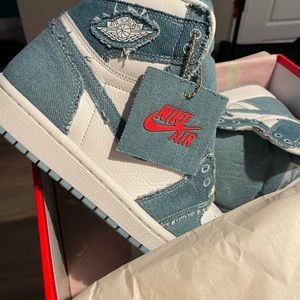 WOMENS AIR JORDAN 1 RETRO HIGH OG 'DENIM’